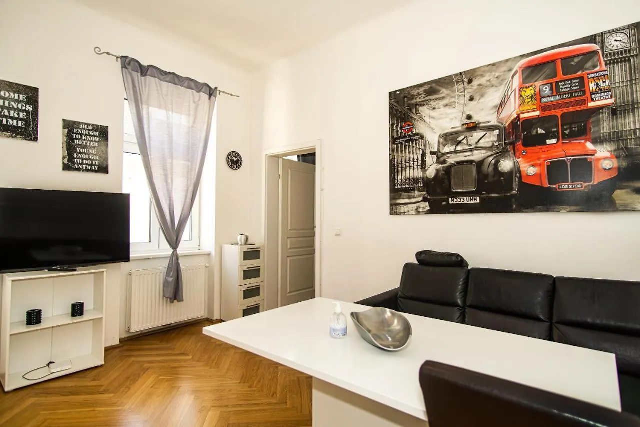 Raimond Apartment Ottakring Top 22 Vienna